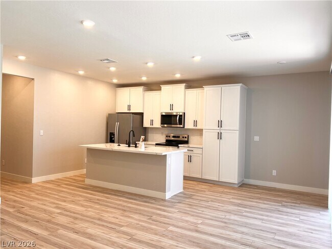 Building Photo - 3232 Lahontan St