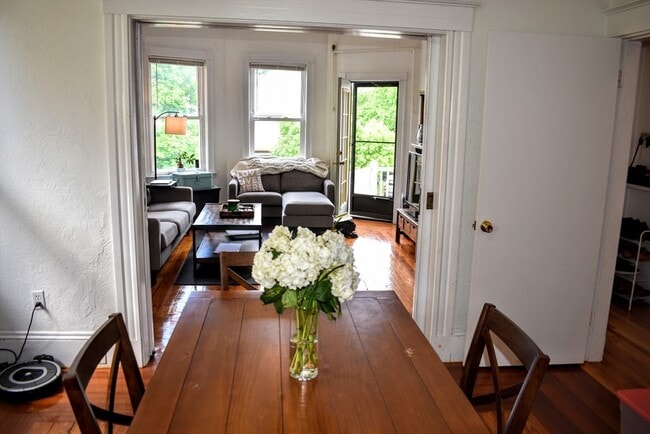 Building Photo - 43 Oakview Terrace