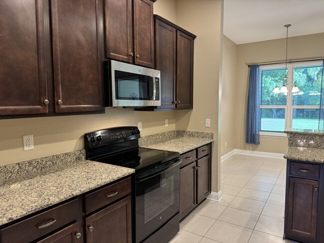 Building Photo - 79717 Plummer's Creek Dr