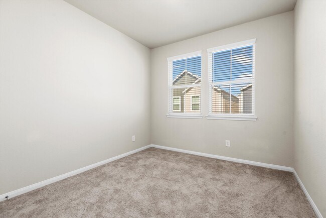 Building Photo - 1520 Parkland Oak Dr