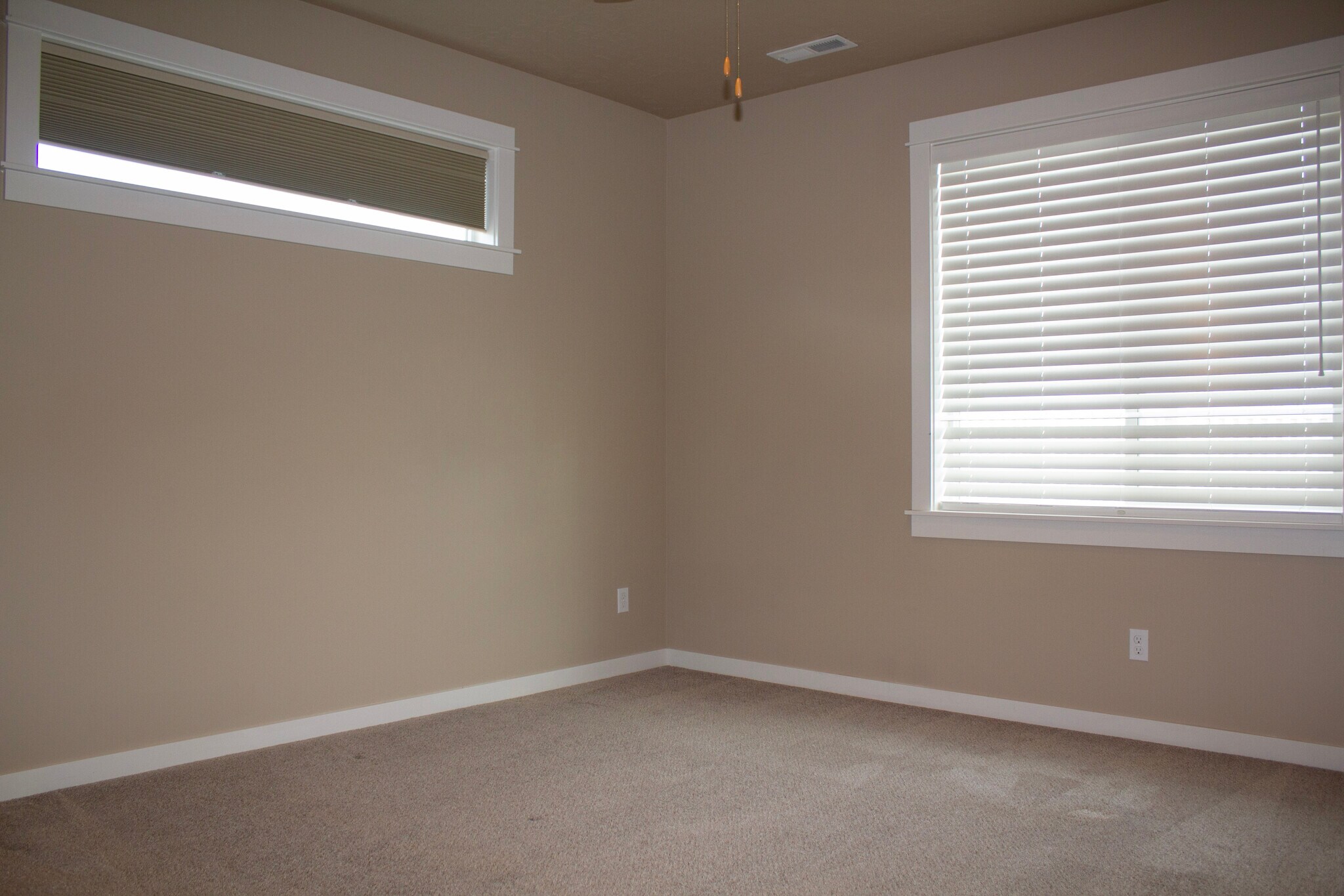 Building Photo - 10555 W Catmint Dr