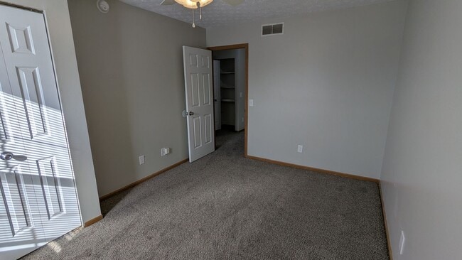 Building Photo - MN Cedar Village (859)