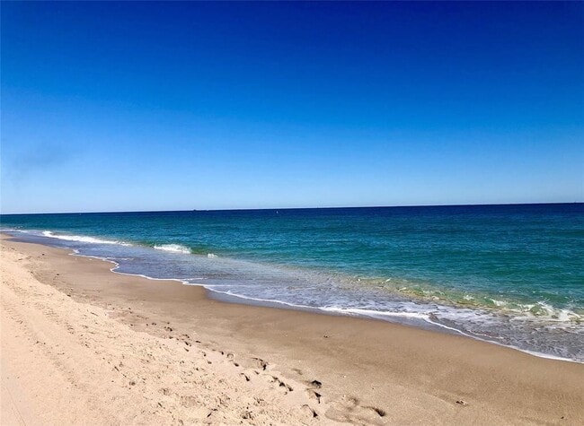 Building Photo - 2000 S Ocean Blvd