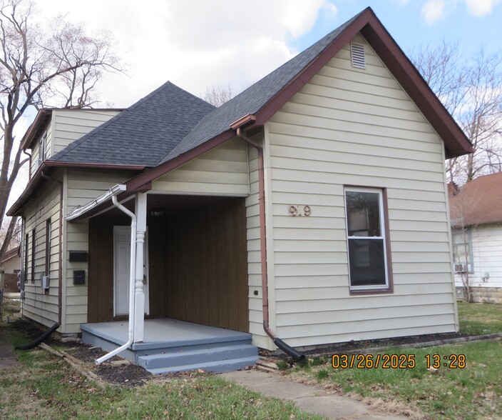 Primary Photo - 919 Walnut St
