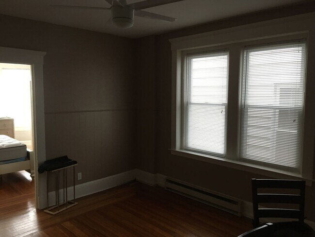 Building Photo - Spacious State St 1BR - Near Yale SOM