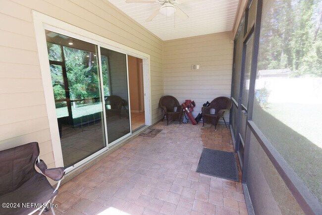 Building Photo - 16150 Blossom Lake Dr