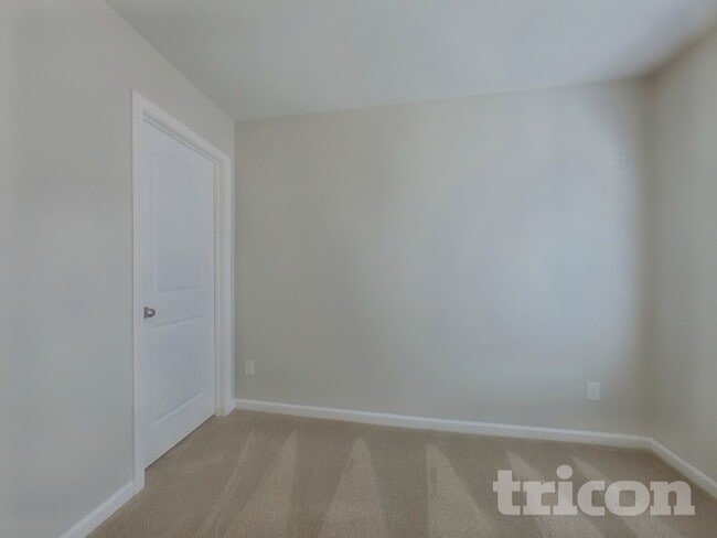 Building Photo - 341 Freeman Cir