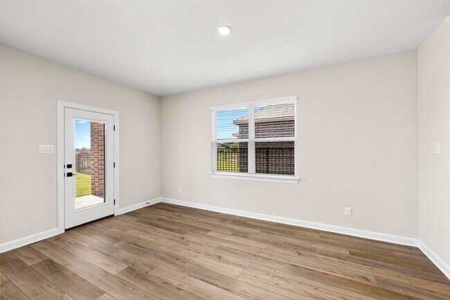 Building Photo - 3033 Sorrento Hl Dr