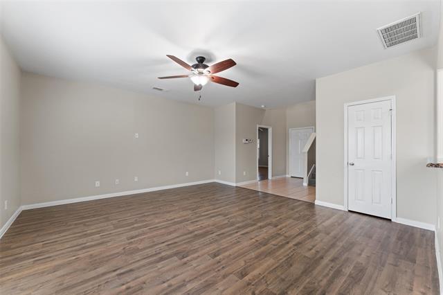 Building Photo - 504 Riverbed Dr