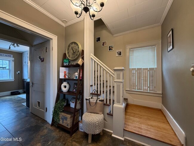 Building Photo - 21 Baker St