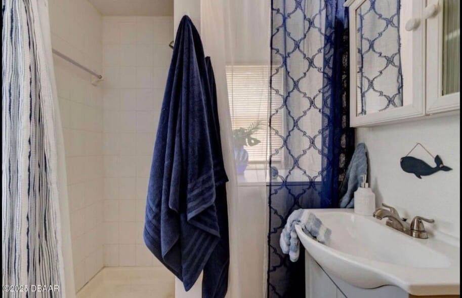 Building Photo - 118 Pierce Ave