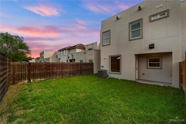 Building Photo - 24 Corales St