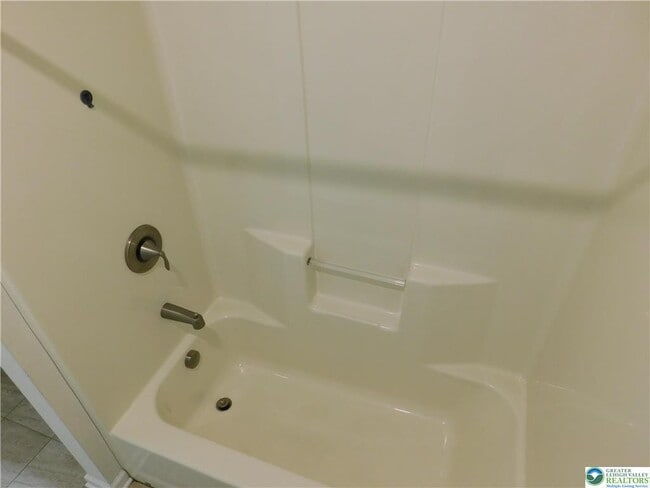 Building Photo - 821 Masslich St