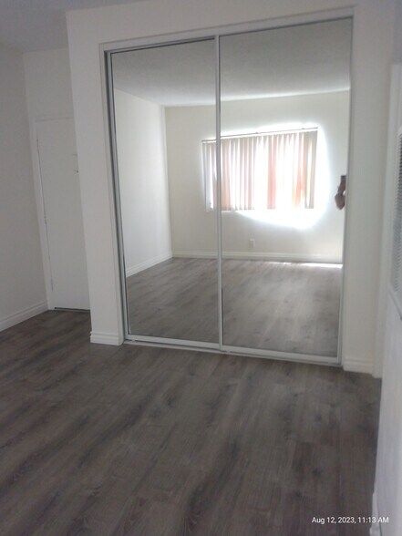 Building Photo - 11290 Ohio Ave