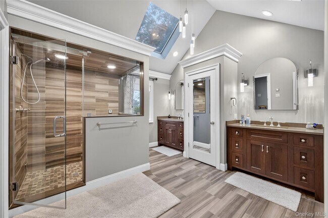 Building Photo - 65 Oriole Way