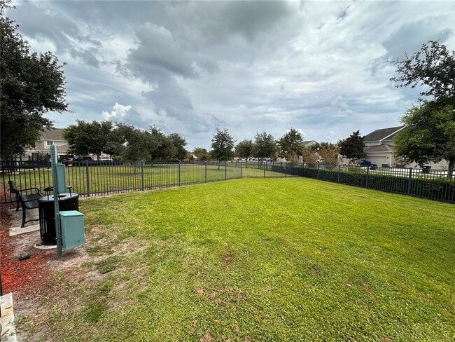 Building Photo - 5844 Soter Ln