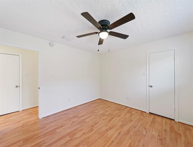 Building Photo - 14006 Briarworth Dr