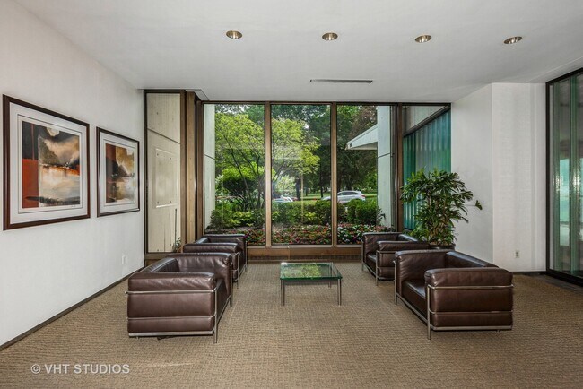 Building Photo - 2800 N Lake Shore Dr
