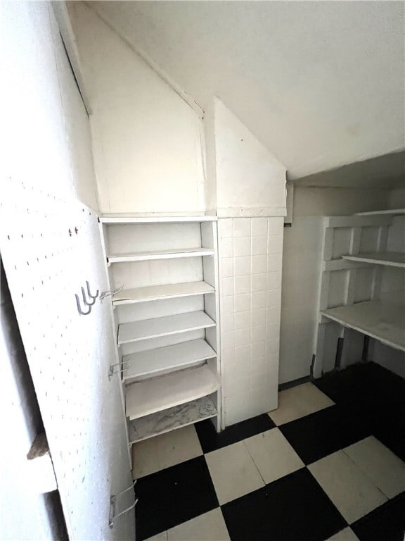 Building Photo - 49 Spruce St