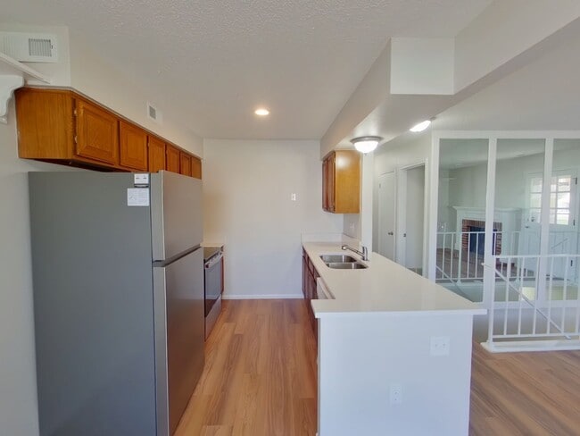 Building Photo - 1717 Cypress* #112