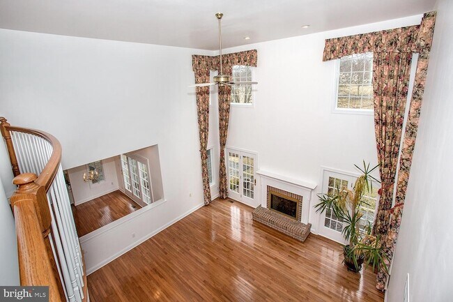 Building Photo - 189 Christopher Dr