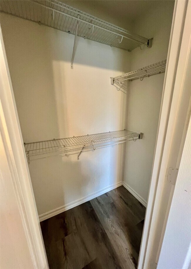 Building Photo - 5119 Big Meadow Ln