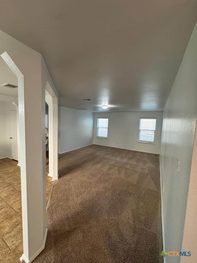 Building Photo - 102 W Orion Dr