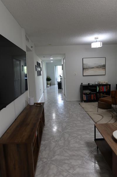 Primary Photo - 9470 Tangerine Pl