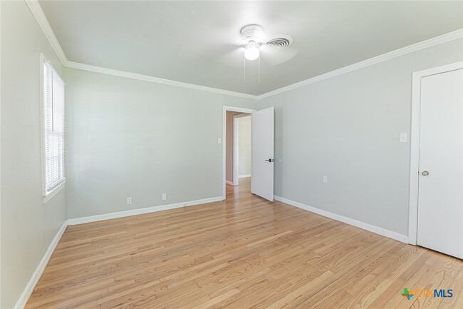 Building Photo - 1020 N 15th St