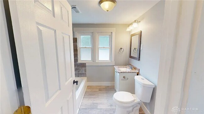 Building Photo - 2228 Wayne Ave