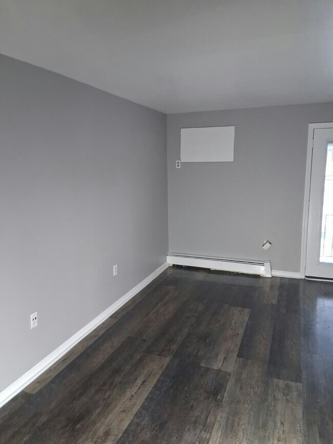 Building Photo - 13540 Superior Ave