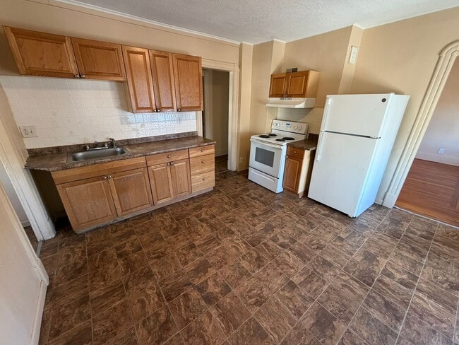 Building Photo - 242-244 Orange Street