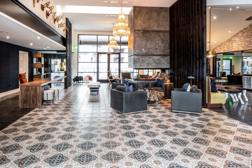 Dixon at Stonegate 2501 Oak Hill Cir Fort Worth TX 76109 Apartment