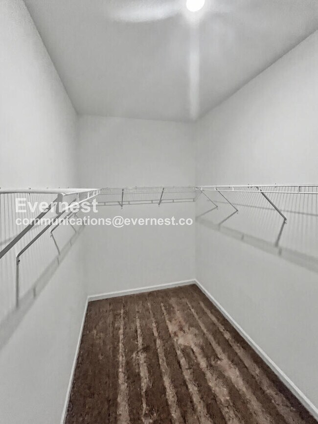 Building Photo - 3231 Briar Chapel Dr