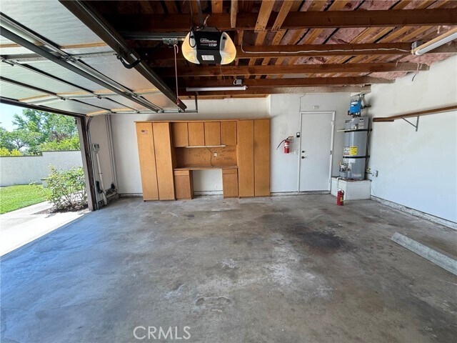 Building Photo - 860 Calle del Sol