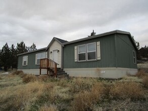 Building Photo - Newer Home in Ochoco West Subdivision - Available Soon!