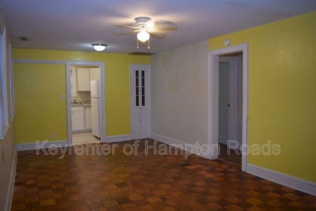 Building Photo - 1303 Tallwood St