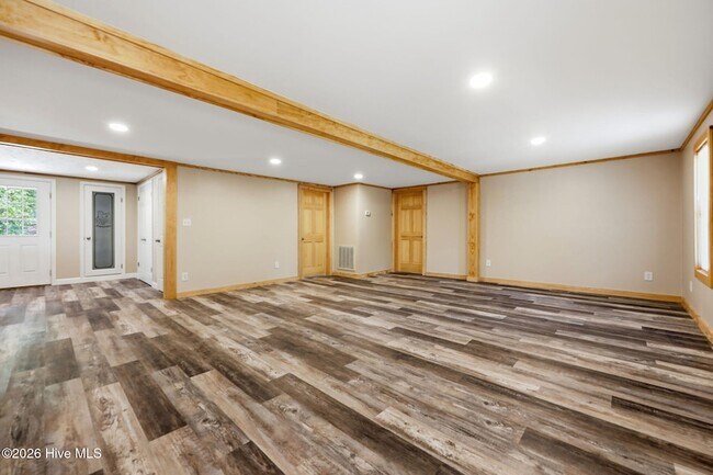 Building Photo - 3156 Reservation Rd