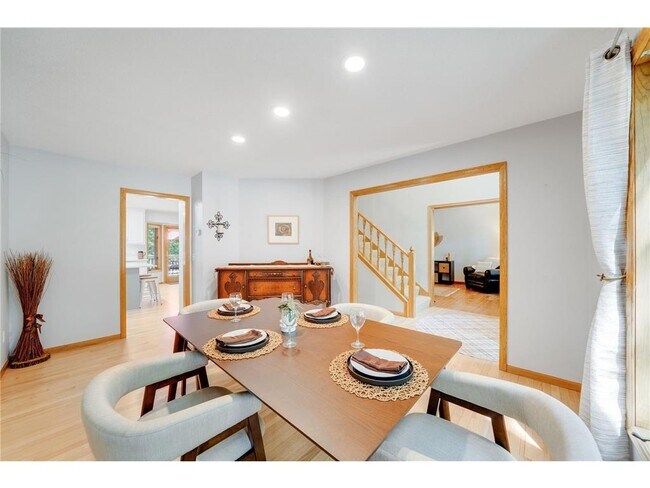 Building Photo - 3757 Bayberry Ln