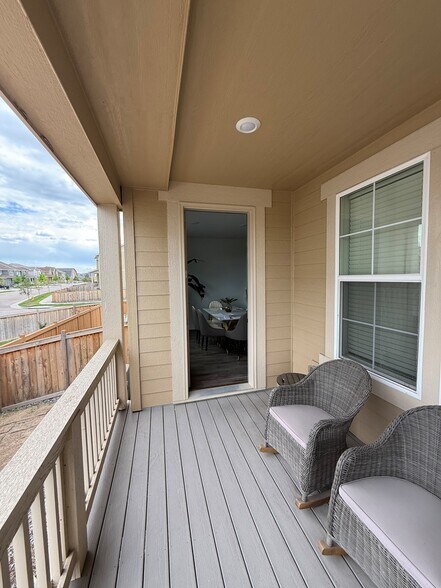 Building Photo - 8978 Woodmere Ct