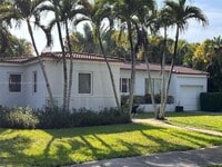 Building Photo - 9302 NW 2nd Ct