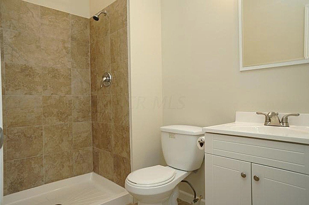 Building Photo - 8616 Maple Leaf Ct