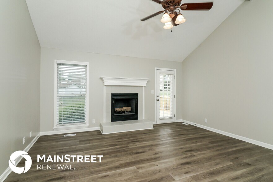Building Photo - 10714 English Oak Ct