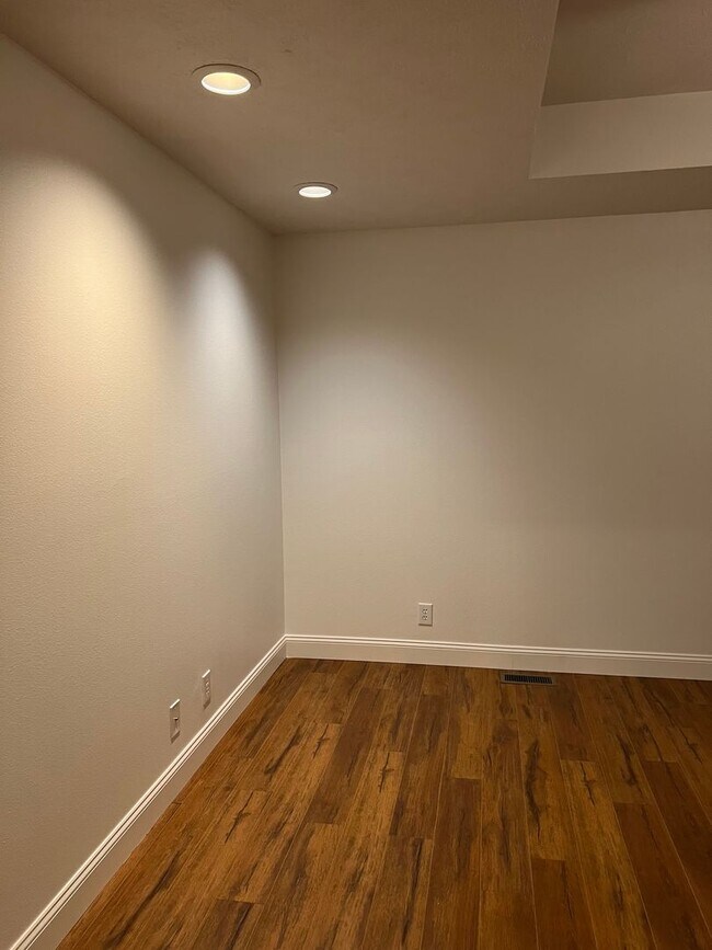 Building Photo - Galloway District RENTAL!  3-Bed, 2-Bath, 2-Car Garage