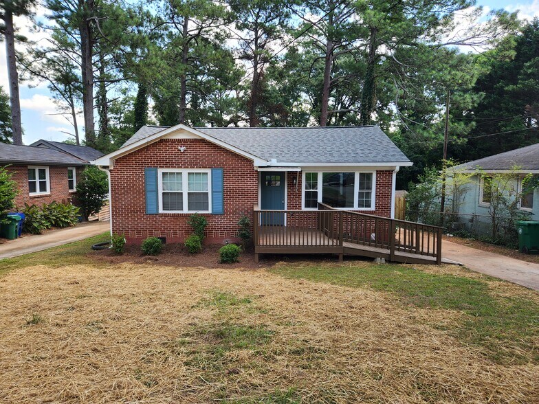 Primary Photo - 646 Quillian Ave