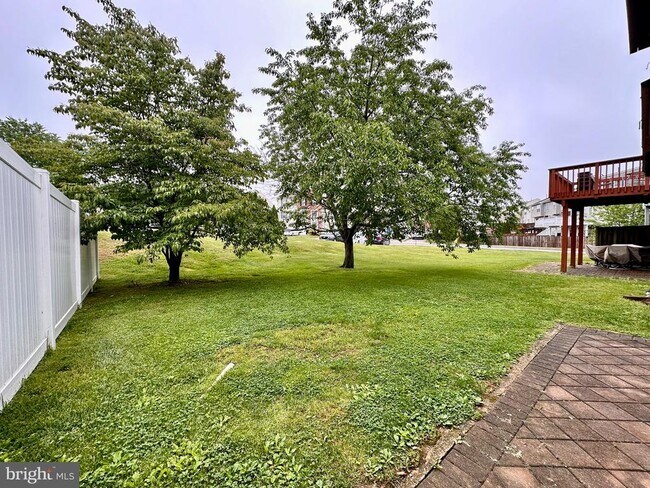 Building Photo - 2107 Mardic Dr