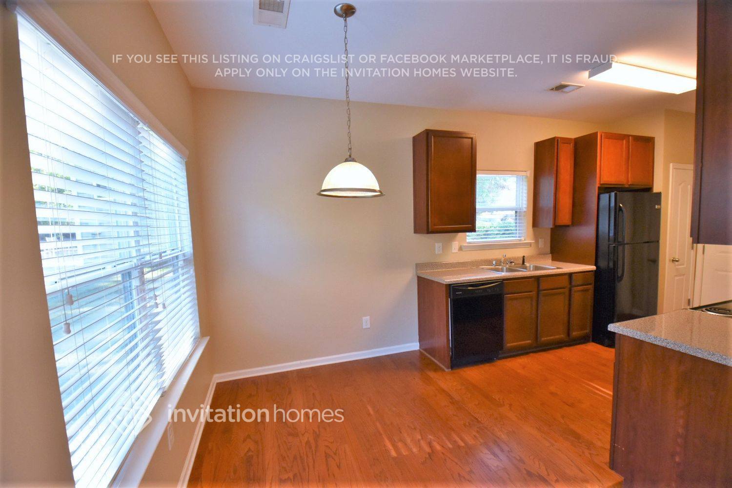 Building Photo - 864 Lobdale Falls Dr