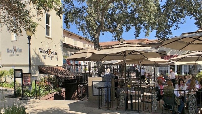 Building Photo - 182 Cuesta De Los Gatos