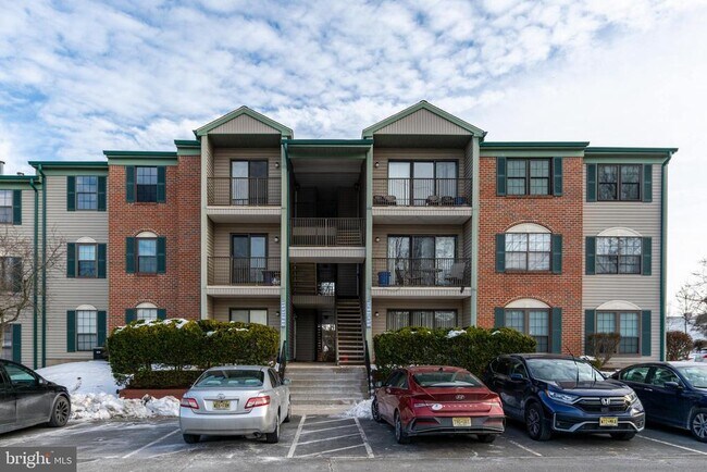 Building Photo - 69 Fisher Dr