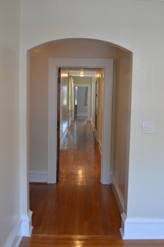 Building Photo - 821 Brandon Ave